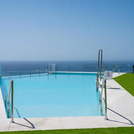 Luxury 2 Bedrooms Bayview Hills Nerja تورّوكس كوستا