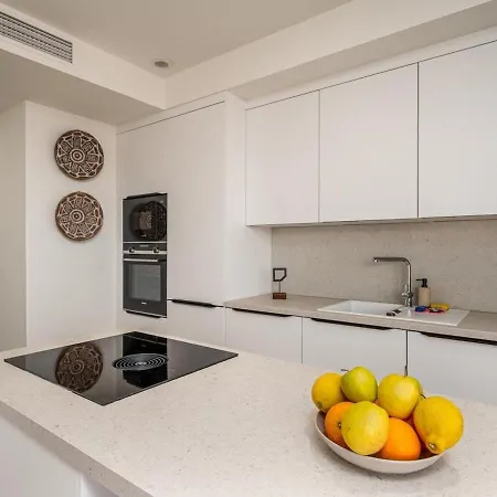 Luxury 2 Bedrooms Bayview Hills Nerja شقة