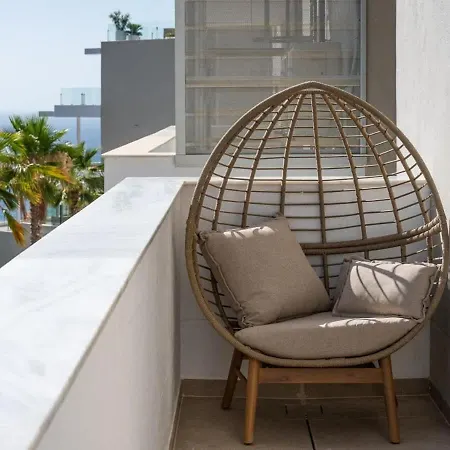 Luxury 2 Bedrooms Bayview Hills Nerja شقة